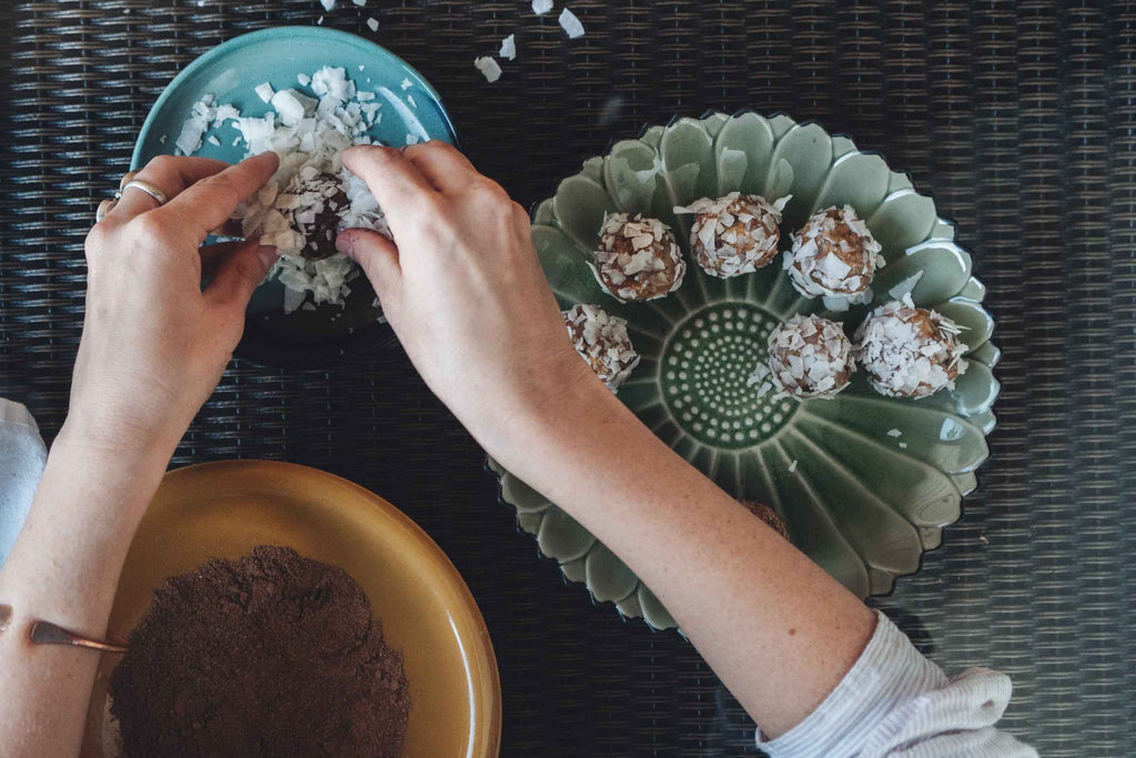 Cacao Nectar Elixir: Raw Food Bites